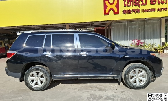 ຊື້ ໃຊ້ແລ້ວ Toyota Highlander Black ລົດ ໃນ Luang Prabang ໃນ Louangphabang Province ຊື້ ໃຊ້ແລ້ວ Toyota Highlander Black ລົດ ໃນ Luang Prabang ໃນ Louangphabang Province