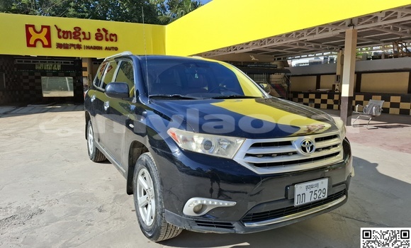 ຊື້ ໃຊ້ແລ້ວ Toyota Highlander Black ລົດ ໃນ Luang Prabang ໃນ Louangphabang Province ຊື້ ໃຊ້ແລ້ວ Toyota Highlander Black ລົດ ໃນ Luang Prabang ໃນ Louangphabang Province