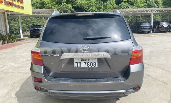 ຊື້ ໃຊ້ແລ້ວ Toyota Highlander Black ລົດ ໃນ Luang Prabang ໃນ Louangphabang Province ຊື້ ໃຊ້ແລ້ວ Toyota Highlander Black ລົດ ໃນ Luang Prabang ໃນ Louangphabang Province