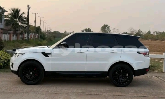 ຊື້ ໃຊ້ແລ້ວ Range Rover Range Rover White ລົດ ໃນ Luang Namtha ໃນ Luang Namtha Province ຊື້ ໃຊ້ແລ້ວ Range Rover Range Rover White ລົດ ໃນ Luang Namtha ໃນ Luang Namtha Province