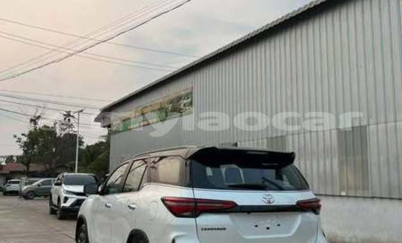 Acheter Occasion Voiture Toyota Fortuner Autre à Vientiane, Vientiane Province Acheter Occasion Voiture Toyota Fortuner Autre à Vientiane, Vientiane Province