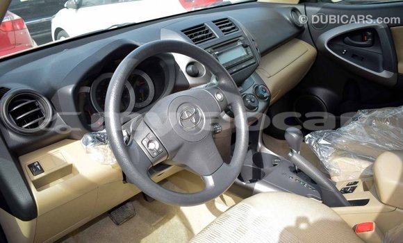 Buy Import Toyota HiAce Other Truck in Import - Dubai in Attapeu Province Buy Import Toyota HiAce Other Truck in Import - Dubai in Attapeu Province