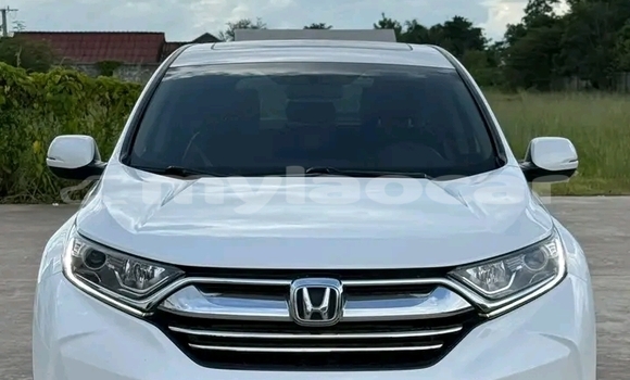 Buy Used Honda CR–V White Car in Thakek in Khammouan Province Buy Used Honda CR–V White Car in Thakek in Khammouan Province