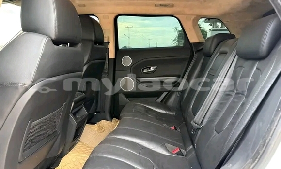 Buy Used Range Rover Evoque White Car in Thakhek in Khammouan Province Buy Used Range Rover Evoque White Car in Thakhek in Khammouan Province