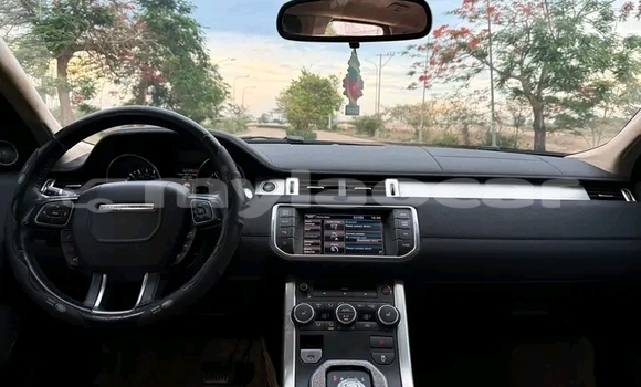 Buy Used Range Rover Evoque White Car in Thakhek in Khammouan Province Buy Used Range Rover Evoque White Car in Thakhek in Khammouan Province