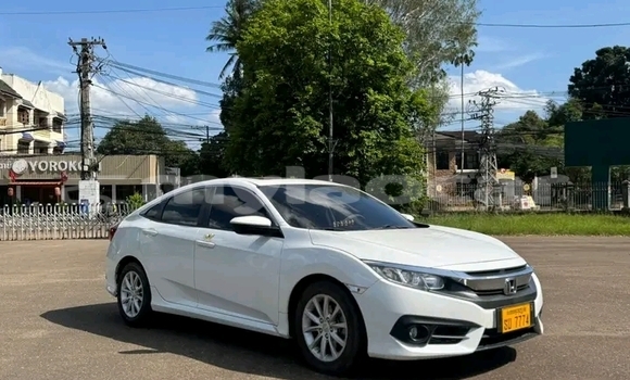 Buy Used Honda Civic White Car in Vientiane in Vientiane Province Buy Used Honda Civic White Car in Vientiane in Vientiane Province