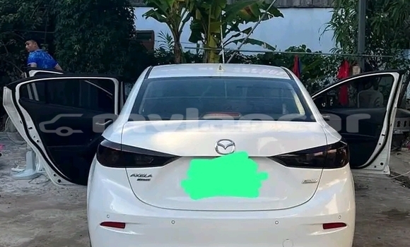 Buy Used Mazda 3 White Car in Vientiane in Vientiane Province Buy Used Mazda 3 White Car in Vientiane in Vientiane Province