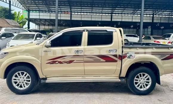 Buy Used Toyota Hilux Other Car in Thakhek in Khammouan Province Buy Used Toyota Hilux Other Car in Thakhek in Khammouan Province