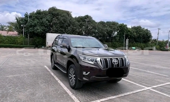 Buy Used Toyota Prado Black Car in Vientiane in Vientiane Province Buy Used Toyota Prado Black Car in Vientiane in Vientiane Province