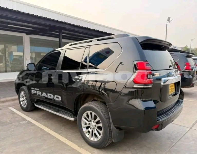 Big with watermark toyota prado khammouan province thakhek 6525