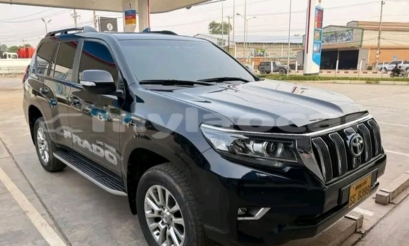 Buy Used Toyota Prado Black Car in Thakhek in Khammouan Province Buy Used Toyota Prado Black Car in Thakhek in Khammouan Province