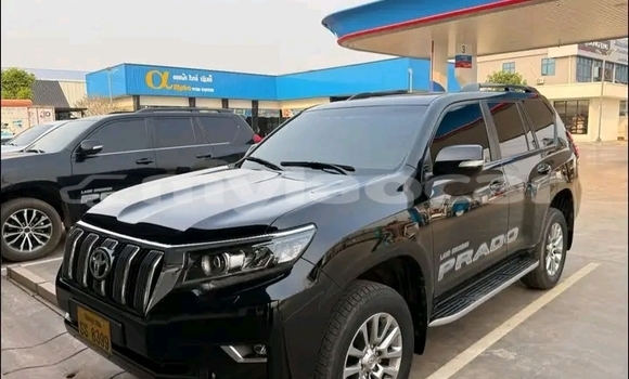 Buy Used Toyota Prado Black Car in Thakhek in Khammouan Province Buy Used Toyota Prado Black Car in Thakhek in Khammouan Province