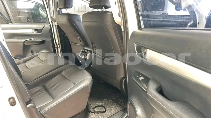 Big with watermark toyota hilux vientiane province vientiane 6533
