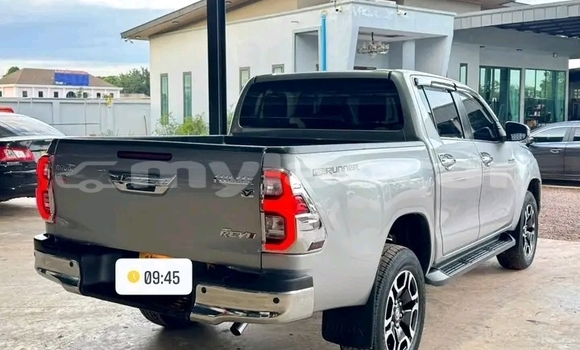Buy Used Toyota Hiluxe Revo Other Car in Vientiane in Vientiane Province Buy Used Toyota Hiluxe Revo Other Car in Vientiane in Vientiane Province