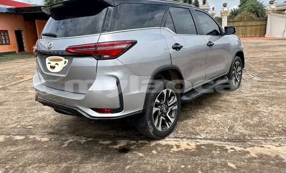 Buy Used Toyota Highlander Other Car in Vientiane in Vientiane Province Buy Used Toyota Highlander Other Car in Vientiane in Vientiane Province