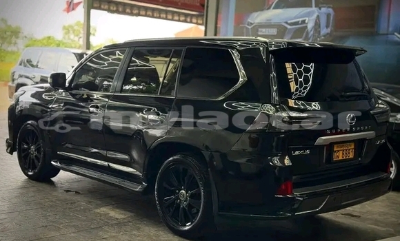 Buy Used Lexus LX 570 Black Car in Thakhek in Khammouan Province Buy Used Lexus LX 570 Black Car in Thakhek in Khammouan Province