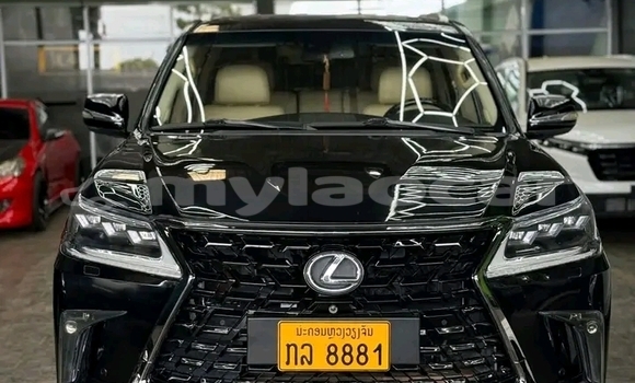 Buy Used Lexus LX 570 Black Car in Thakhek in Khammouan Province Buy Used Lexus LX 570 Black Car in Thakhek in Khammouan Province