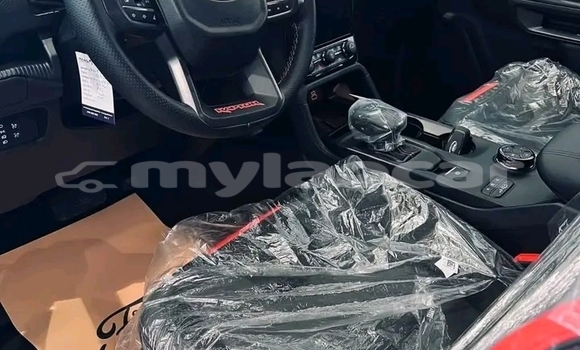 Buy Used Ford Ranger (North America) White Car in Luang Prabang in Louangphabang Province Buy Used Ford Ranger (North America) White Car in Luang Prabang in Louangphabang Province