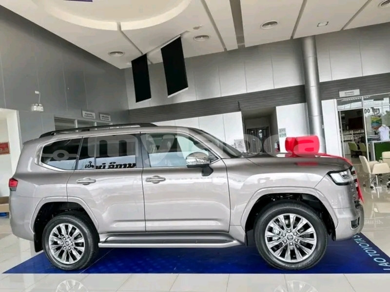 Big with watermark toyota land cruiser vientiane province vientiane 6540