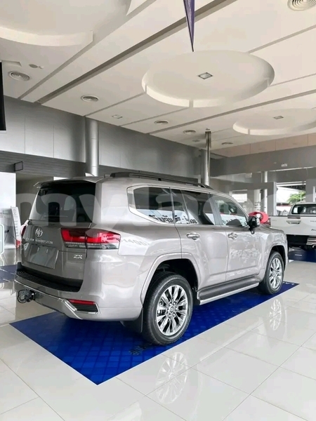 Big with watermark toyota land cruiser vientiane province vientiane 6540