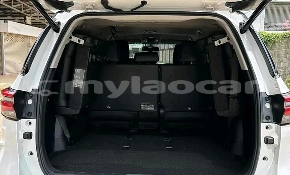 Buy Used Toyota Fortuner White Car in Import - Dubai in Attapeu Province Buy Used Toyota Fortuner White Car in Import - Dubai in Attapeu Province