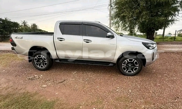 Buy Used Toyota Hilux Other Car in Xam Nua in Houaphan Province Buy Used Toyota Hilux Other Car in Xam Nua in Houaphan Province
