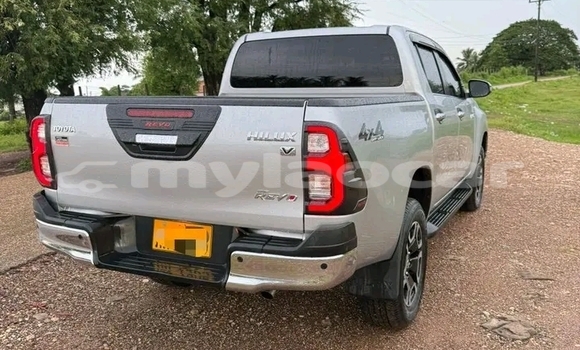 Buy Used Toyota Hilux Other Car in Xam Nua in Houaphan Province Buy Used Toyota Hilux Other Car in Xam Nua in Houaphan Province