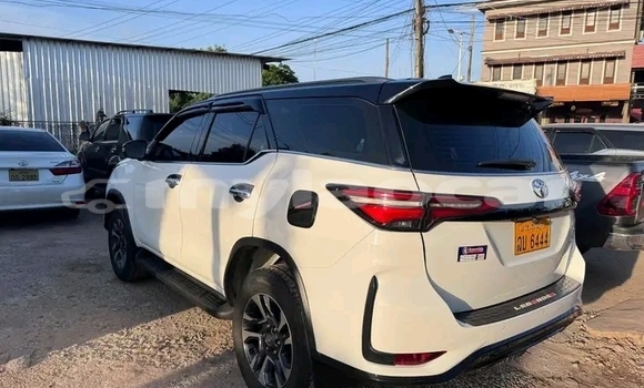 Buy Used Toyota Fortuner White Car in Sekong in Xékong Province Buy Used Toyota Fortuner White Car in Sekong in Xékong Province