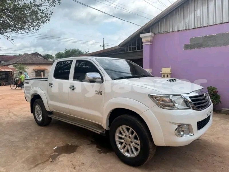 Big with watermark toyota vigo vientiane province vientiane 6554