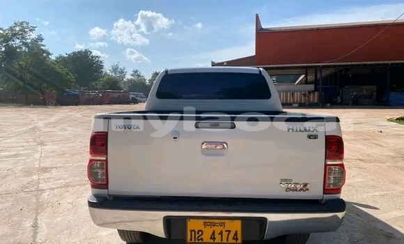 Buy Used Toyota Hilux White Car in Thakhek in Khammouan Province Buy Used Toyota Hilux White Car in Thakhek in Khammouan Province