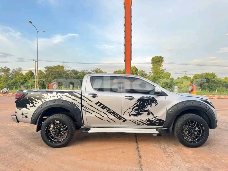 Big with watermark mazda bt 50 khammouan province thakhek 6557