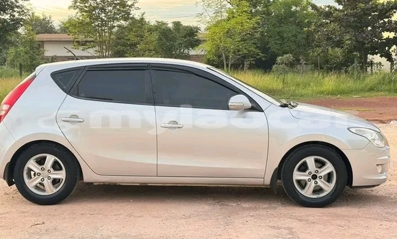 Buy Used Hyundai i30 Other Car in Vientiane in Vientiane Province Buy Used Hyundai i30 Other Car in Vientiane in Vientiane Province
