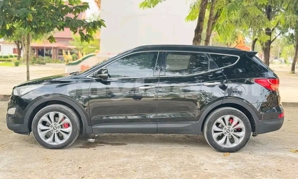 Buy Used Hyundai Santa Fe Black Car in Thakek in Khammouan Province Buy Used Hyundai Santa Fe Black Car in Thakek in Khammouan Province