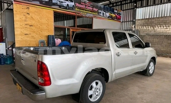Buy Used Toyota Hilux Other Car in Saravan in Salavan Province Buy Used Toyota Hilux Other Car in Saravan in Salavan Province