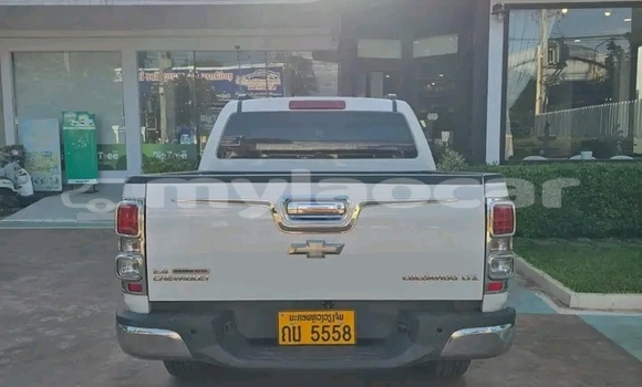 Buy Used Chevrolet Corolado White Car in Vientiane in Vientiane Province Buy Used Chevrolet Corolado White Car in Vientiane in Vientiane Province