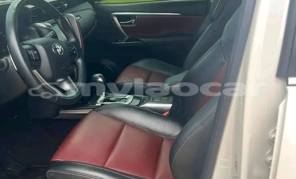 Buy Used Toyota Fortuner White Car in Import - Dubai in Attapeu Province Buy Used Toyota Fortuner White Car in Import - Dubai in Attapeu Province