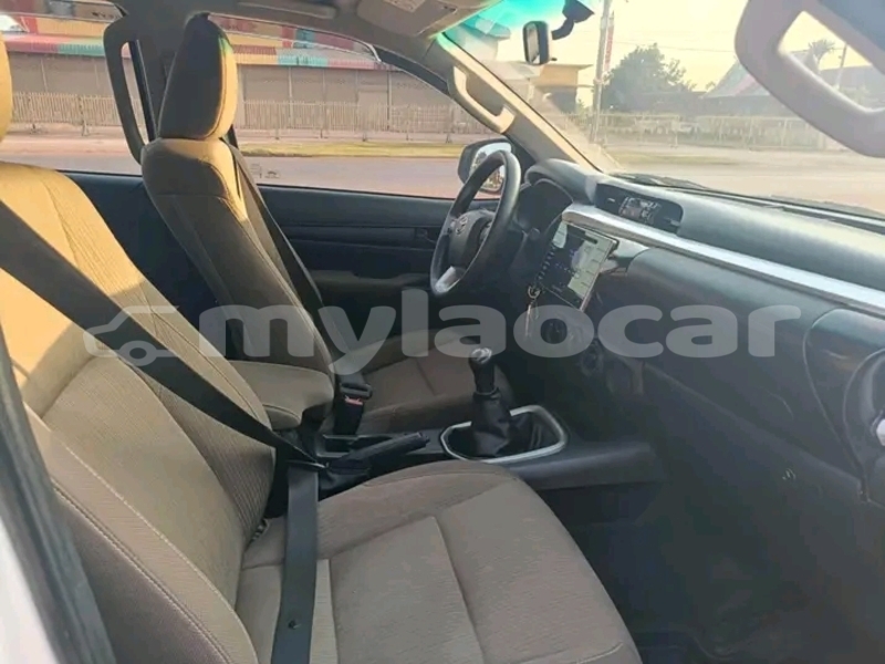 Big with watermark toyota hilux vientiane province vientiane 6573