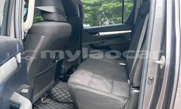 Buy Used Toyota Hilux Black Car in Vientiane in Vientiane Province Buy Used Toyota Hilux Black Car in Vientiane in Vientiane Province