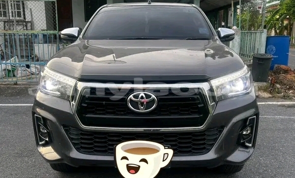 Buy Used Toyota Hilux Black Car in Vientiane in Vientiane Province Buy Used Toyota Hilux Black Car in Vientiane in Vientiane Province