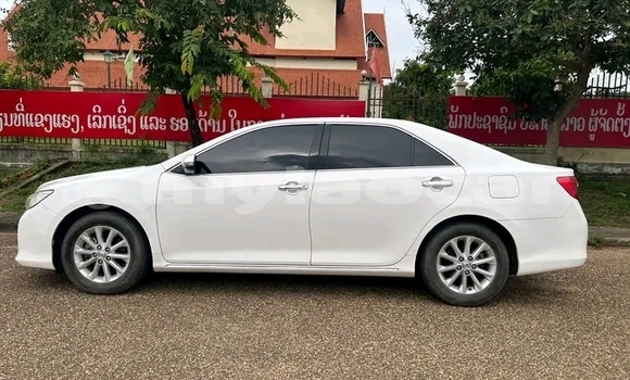 Buy Used Toyota Allion White Car in Luang Namtha in Luang Namtha Province Buy Used Toyota Allion White Car in Luang Namtha in Luang Namtha Province