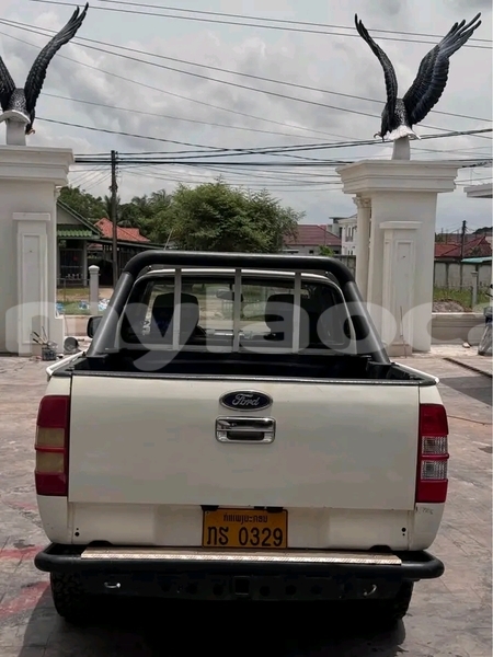 Big with watermark toyota hilux khammouan province thakhek 6581