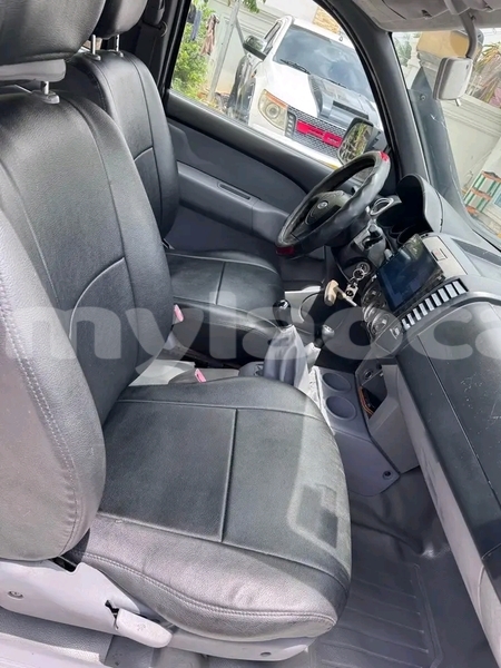 Big with watermark toyota hilux khammouan province thakhek 6581