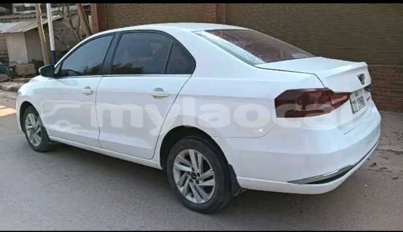 Big with watermark toyota axio bokeo province huayxay 6584