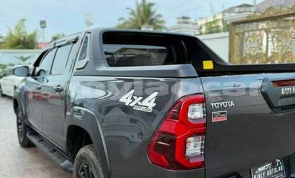 Buy Used Toyota Hiluxe Revo Other Car in Ban Houayxay in Bokeo Province Buy Used Toyota Hiluxe Revo Other Car in Ban Houayxay in Bokeo Province