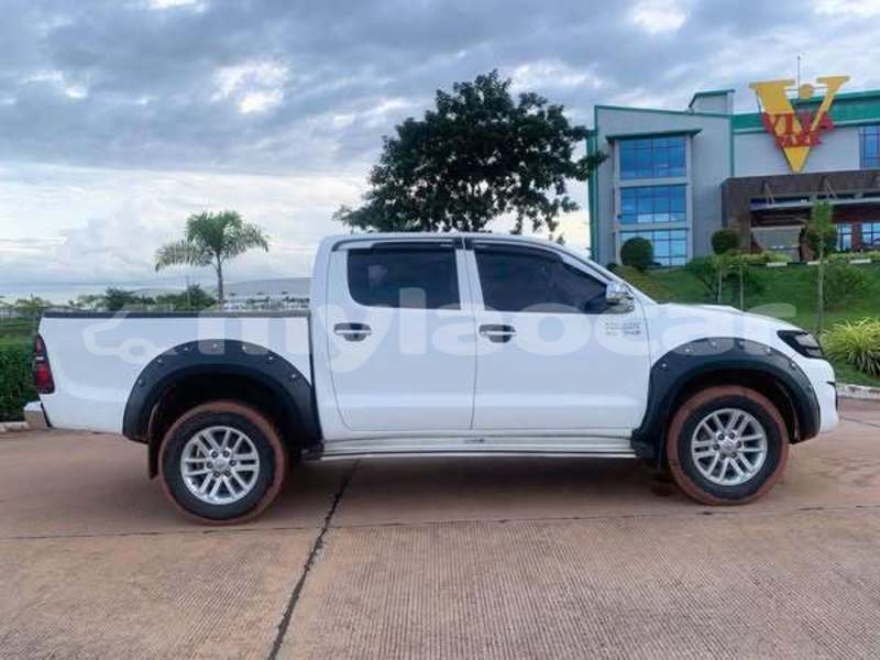 Big with watermark toyota vigo vientiane province vientiane 6597