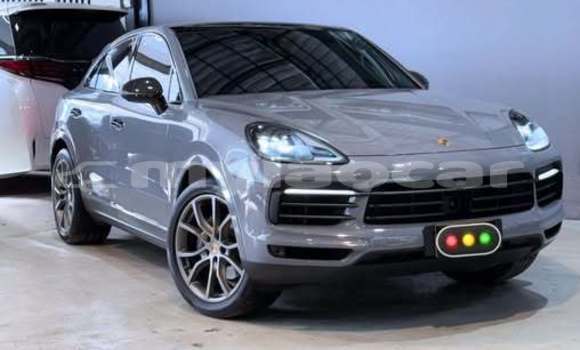 Buy Used Porsche Cayenne Other Car in Vientiane in Vientiane Province Buy Used Porsche Cayenne Other Car in Vientiane in Vientiane Province