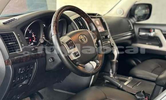 Buy Used Toyota Land Cruiser Prado Other Car in Vientiane in Vientiane Province Buy Used Toyota Land Cruiser Prado Other Car in Vientiane in Vientiane Province