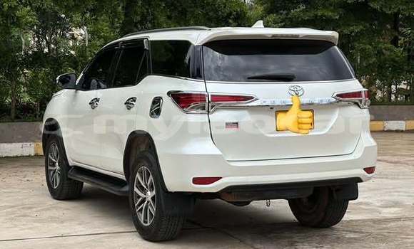 Buy Used Toyota Fortuner Other Car in Vientiane in Vientiane Province Buy Used Toyota Fortuner Other Car in Vientiane in Vientiane Province