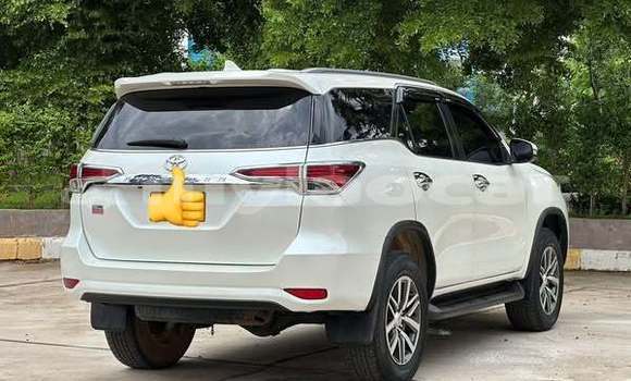 Buy Used Toyota Fortuner Other Car in Vientiane in Vientiane Province Buy Used Toyota Fortuner Other Car in Vientiane in Vientiane Province