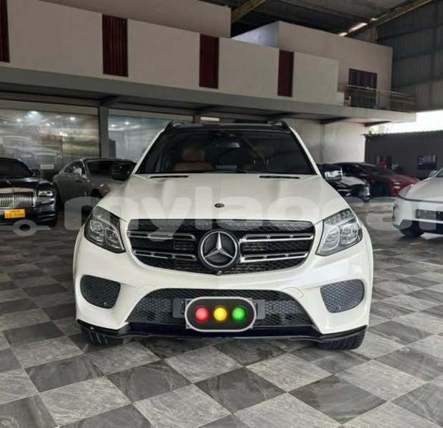 Big with watermark mercedes benz glc vientiane province vientiane 6625